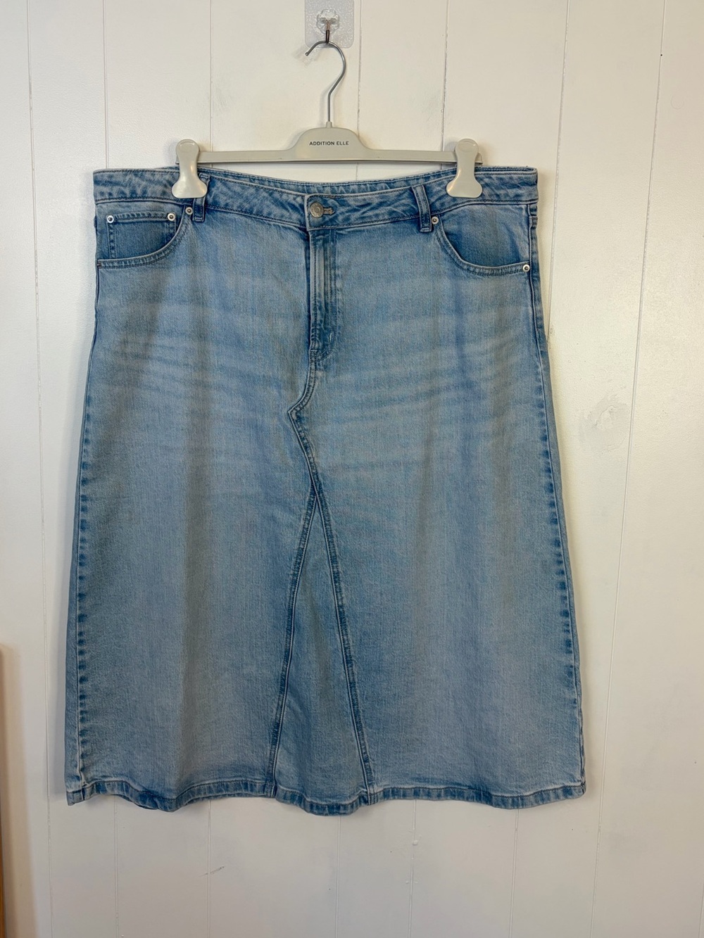 Reitmans Womens Size 36 18 Light Wash Denim Midi Jean Skirt A-Line high rise - Picture 2 of 9